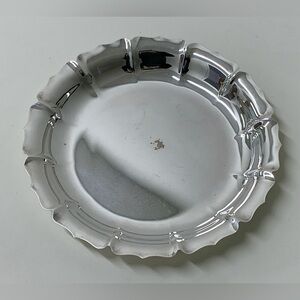 Mid Century Vintage Lunt Early Dublin Silver Plate Scalloped Serving Platter